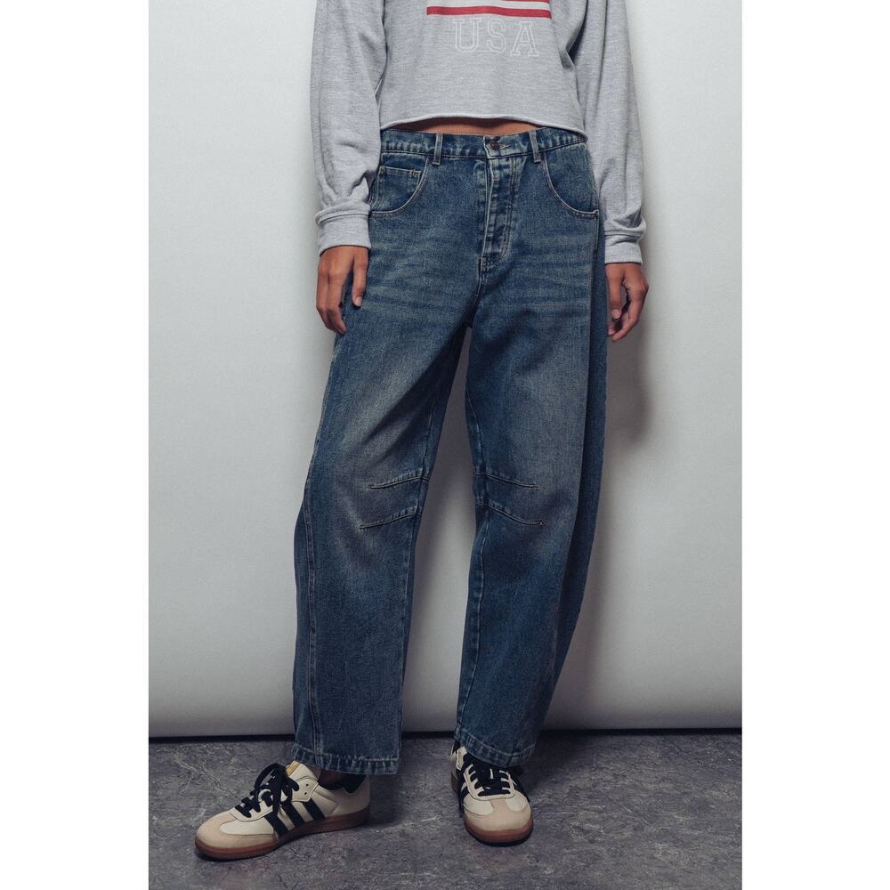 Urban Daizy Light Dirty Wash Barrel Leg Jeans - Picture 2 of 7
